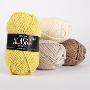 Knitting Yarn Aran Weight Worsted Yarn Pure Wool Yarn for Hats, Sweaters,  Mittens and Socks Certified Wool Drops Alaska 