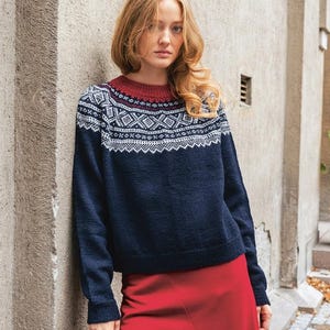 Puede incluir: Un letrero de madera rústica con el texto "Welcome to our home" en letras blancas. El letrero presenta un acabado envejecido y un diseño sencillo y acogedor, perfecto para la decoración de la entrada.