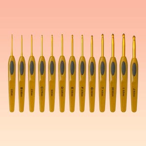 Clover (japan) soft grip individual crochet hooks - ergonomic crochet hooks - soft grip hook - crochet gift - crochet tools