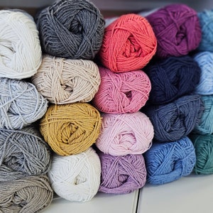 Packung recyceltes Baumwollgarn DROPS Loves you 9, 20 Knäuel x 50 g, Baby Garn, Sommergarn, Weiches Baumwollgarn, Strickgarn, Amigurumi Garn