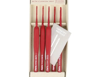 Tulip Etimo Red Crochet Hook Set: Ergonomic Softgrip, Japanese