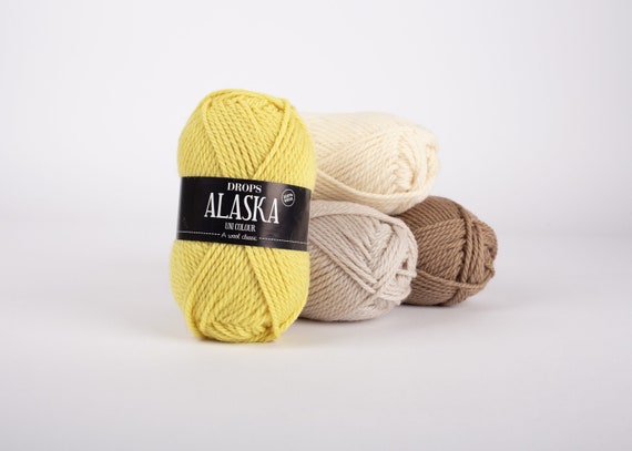 Knitting Yarn Aran Weight Worsted Yarn Pure Wool Yarn for Hats, Sweaters,  Mittens and Socks Certified Wool Drops Alaska 