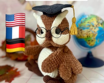 PDF file with an amigurumi owl pattern in English, German and French, Crochet bird pattern
