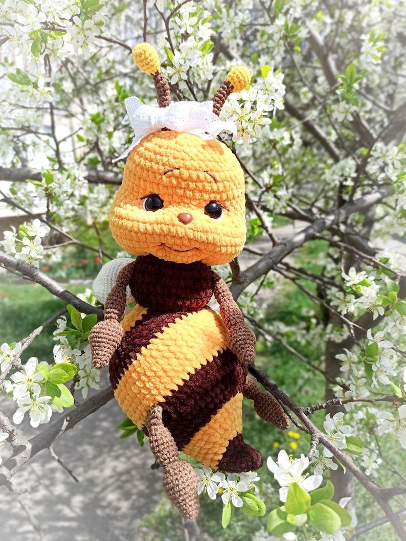 Amigurumi Bee Pattern PDF Template in English, Crochet Insect Pattern ...