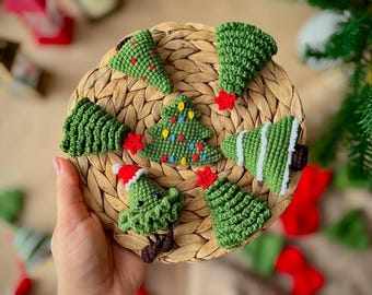 Christmas Tree Keychain Crochet pattern - PDF file