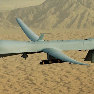 Framed 4" X 6" Print of a General Atomics MQ-1B "Predator" Reconnaissance Drone. Hang on a wall or Display on a shelf or desk.