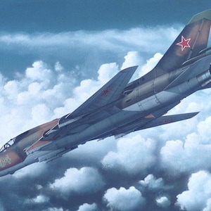 Framed 4&quot; X 6&quot; Print of a painting of a Sukhoi Su-17 &quot;Fitter&quot; fighter/bomber aircraft. Made to hang on a wall or display on a shelf or desk.