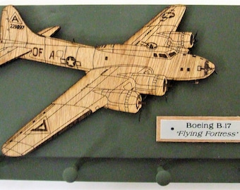 U.S. Military WWII Aircraft - Boeing B-17 &quot;Flying Fortress&quot; Keychain Rack
