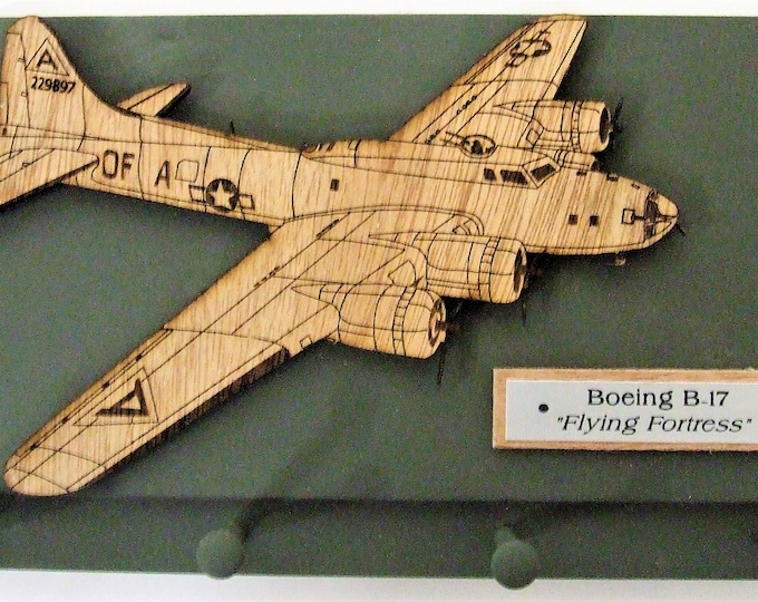 U.S. Military WWII Aircraft - Boeing B-17 "Flying Fortress" Keychain Rack