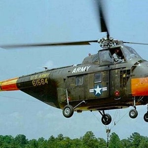 Framed 4&quot; X 6&quot; Print of a U.S. Army Sikorsky H-19 &quot;Chickasaw&quot; Helicopter. Hang on a wall or display on a shelf or desk.