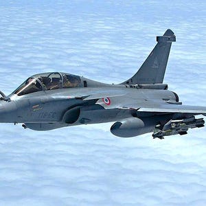 Framed 4" X 6" Print of a French Dassault "Rafale" multi-role aircraft. Made to hang on a wall or display on a shelf or desk.