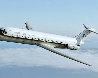 Framed 4"X6" Print of a McDonnell Douglas C-9B "Skytrain II." Made to hang on a wall or display on a shelf or desk.