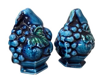 Vtg Inarco Mood Indigo Blue Salt and Pepper Shakers Grapes Fruit MCM