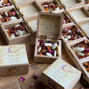 Réassort début Juin mais vous pouvez déjà les commander! Coffret en bois à dragées mariage ou baptême (MINIMUM COMMANDE 20 COFFRETS)
