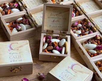 Coffret en bois à dragées, cadeau invité personnalisé pour vos mariages ou baptêmes