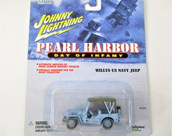 2001 Johnny Lightning Pearl Harbor Day of Infamy Willys US Navy Jeep TJ1211