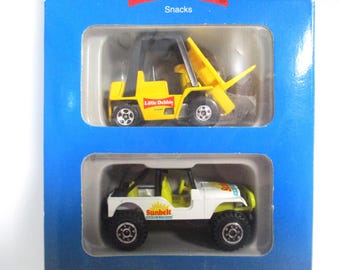 Hot Wheels Mckee Series Little Debbie Snacks 3 Vehicle Set TT3108