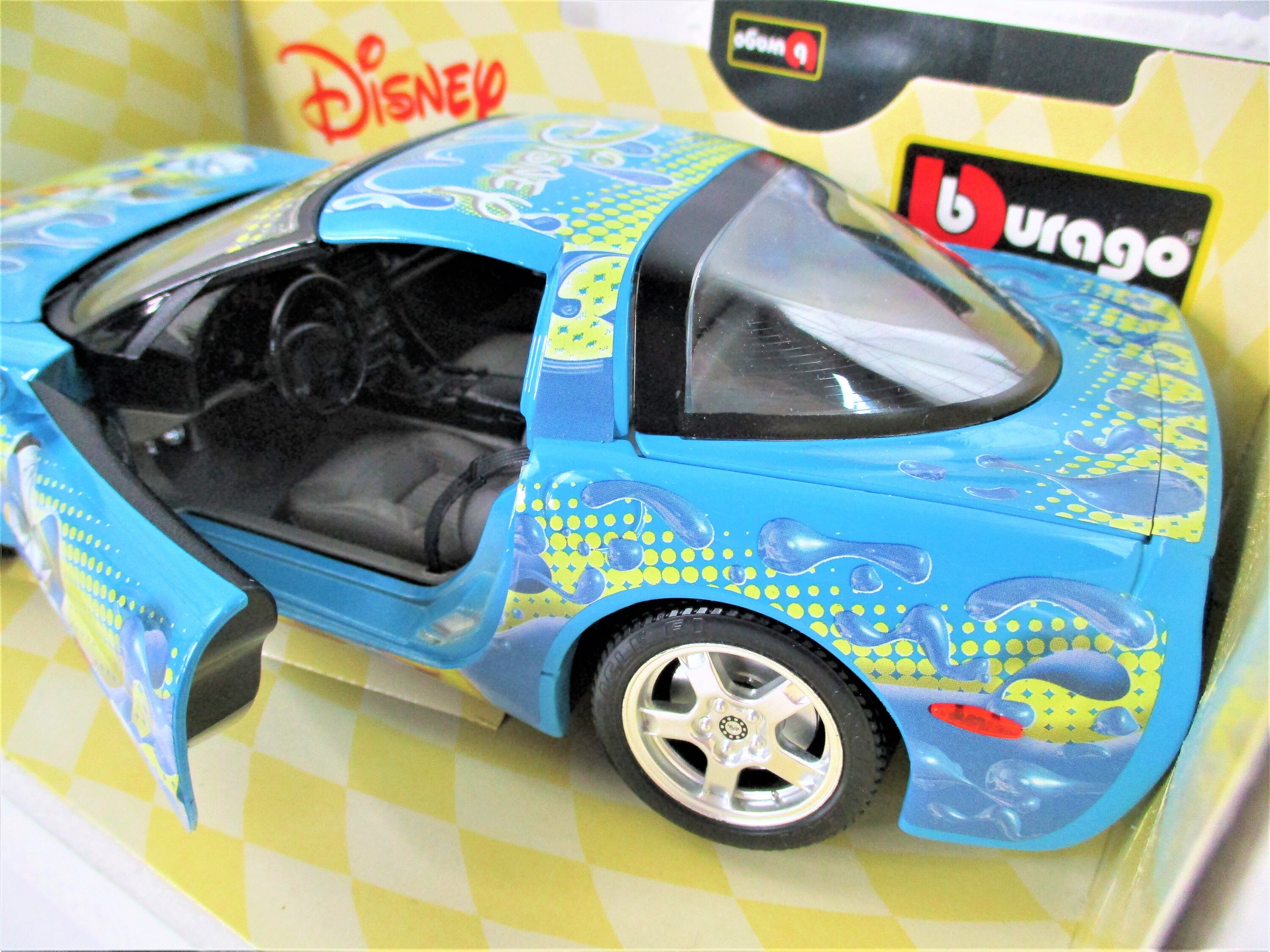 Disney Collection Donald Duck Burago Chevrolet Corvette