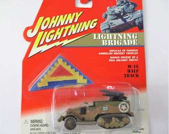 2000 Johnny Lightning Lightning Brigade M 16 Half Track   TT1183