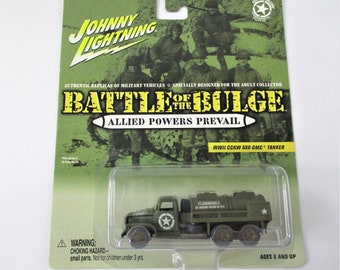 Johnny Lightning Battle of the Bulge WWII CCKW 6x6 GMC Tanker TT1190