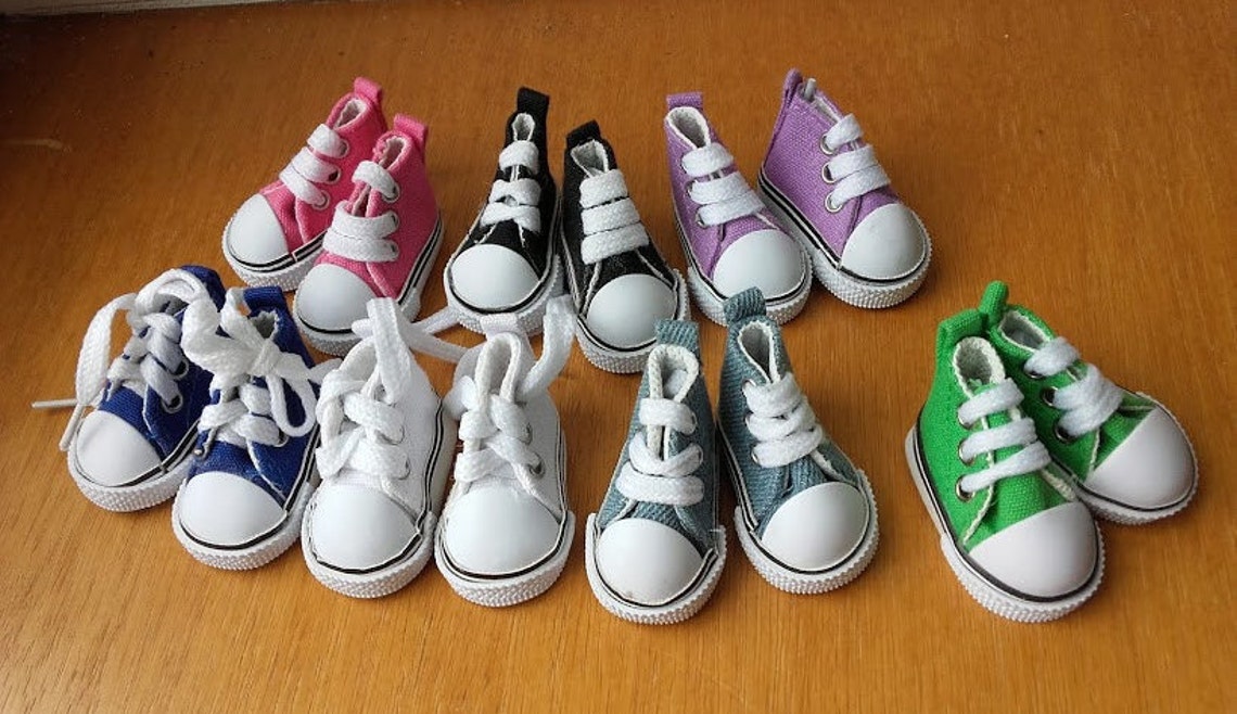 Chaussures basket poupée little darling Dianna Effner Minouche image 1