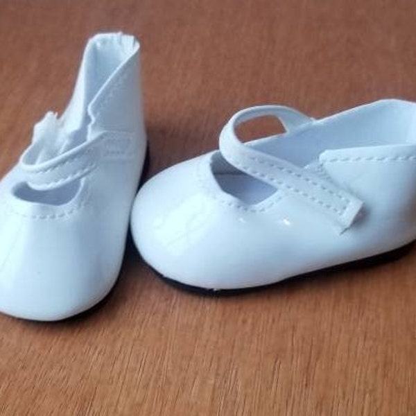 white patent baby shoes doll Kidz ‘n Cats götz maru and friends Paola Reina Soy Tu Carpatina Finouche Sylvia Natterer Starlette