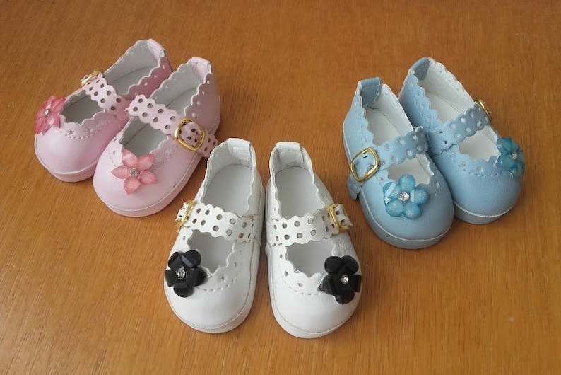 Chaussure babies fleurs cristal pour poupée finouche maru helen kish marie Françoise petit collin image 1