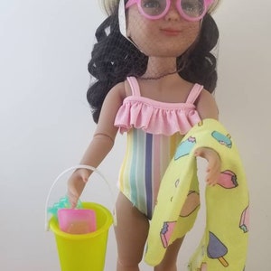 traje de playa traje de baño toalla sombrero cubo muñeca les cheries corolle paola reina amigas Ruby Red Fashion Friends mini maru imagen 1