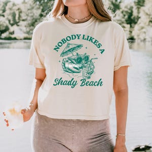 Ingen gillar en skuggig strand SVG PNG, Retro sommarstrand, Rolig krabba PNG, Strandälskare T-shirtdesign, Semester PNG, Strandvibbar, Sommarvibbar bild 6