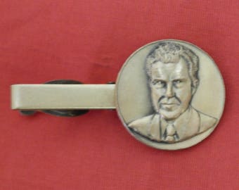President Richard Nixon Souvenir Tie Bar