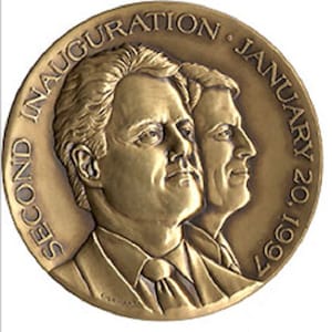Oficjalny medal inauguracyjny Billa Clintona z 1997 r. z pudełkiem prezentowym