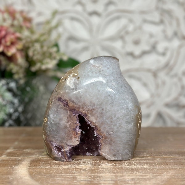 Gorgeous Quartz & Amethyst Stone Flame Carving Geode | FST0110