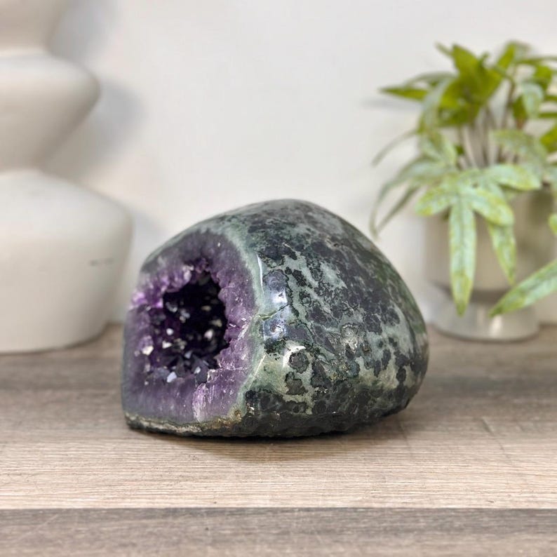 Natural Amethyst Geode With Green Jasper Shell, STGE0092 - Etsy Canada