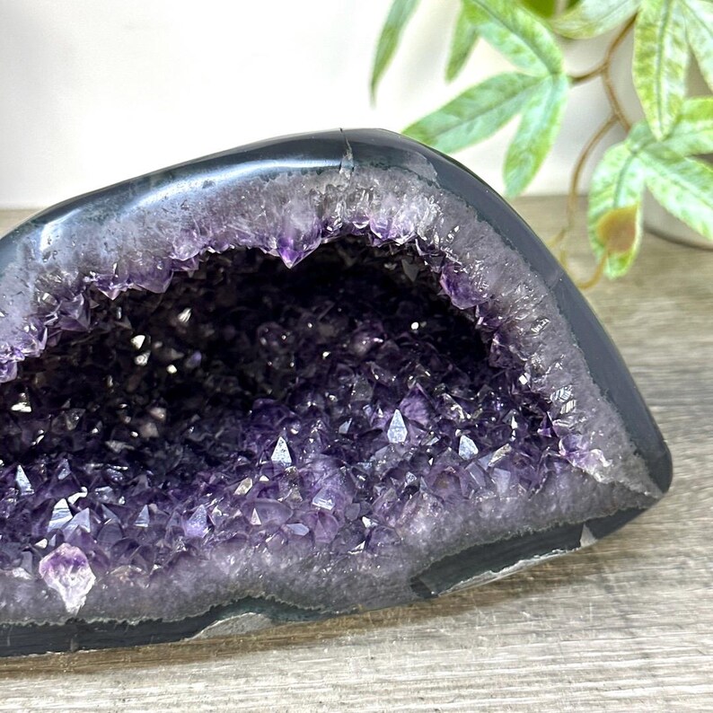 Natural Amethyst & Agate Stone Geode With Polished Shell, STGE0082 ...