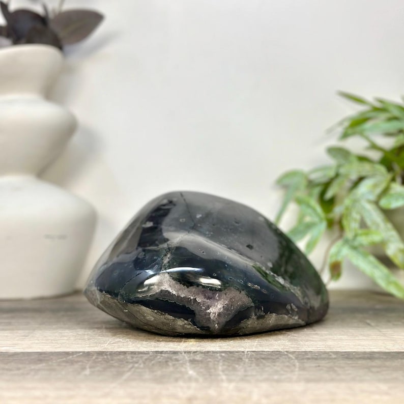 Natural Amethyst & Agate Stone Geode With Polished Shell, STGE0082 ...