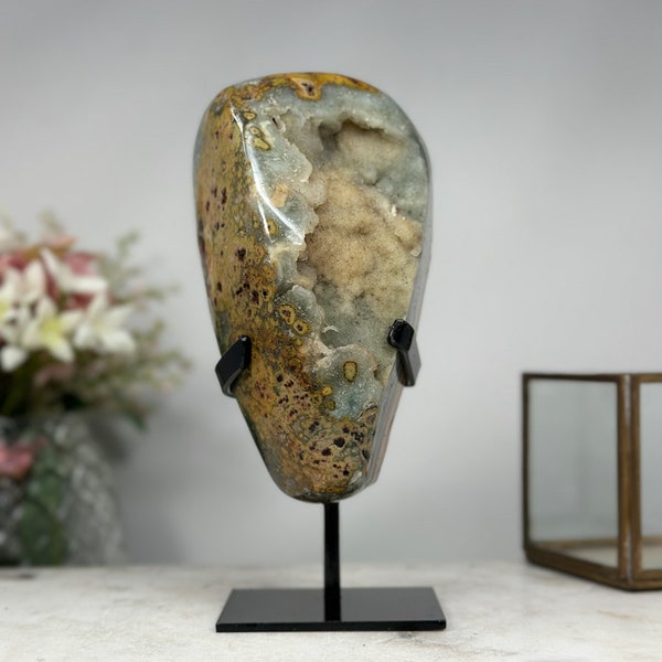 Natural Green Jasper Druzy Specimen: An Exquisite Crystal for Display -  MWS0856