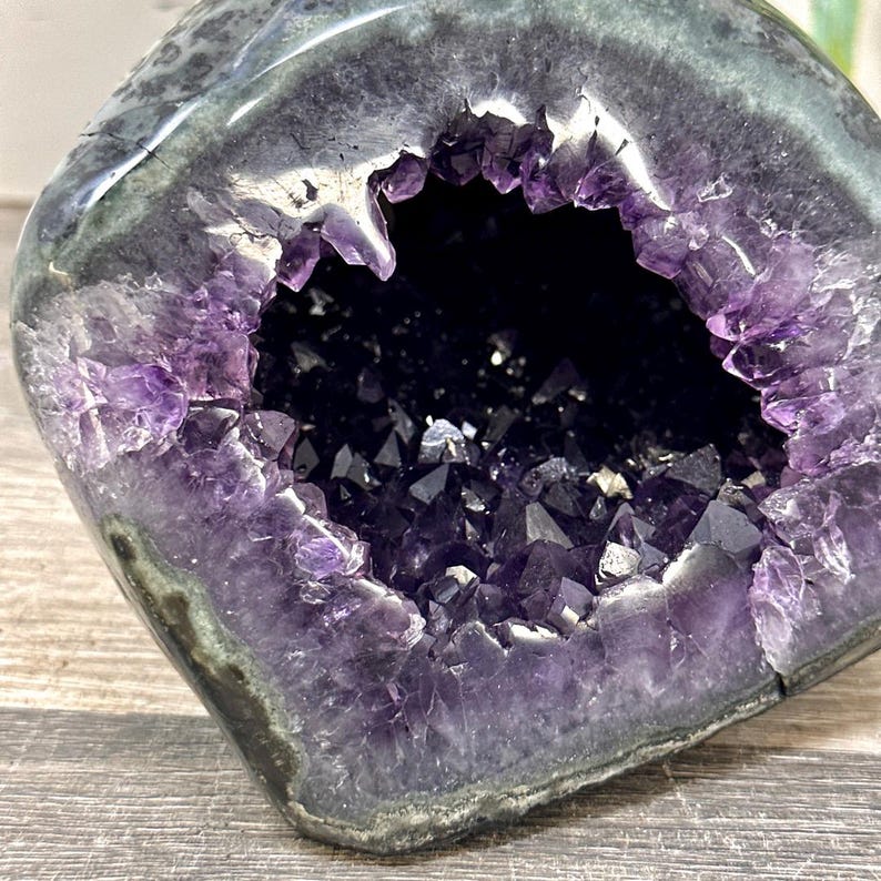 Natural Amethyst Geode With Green Jasper Shell, STGE0092 - Etsy Canada