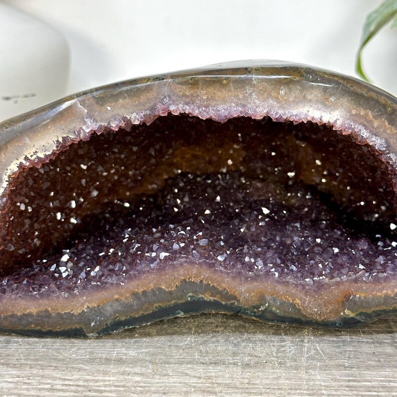 Natural Amethyst Geode With Agate Shell, STGE0112 - Etsy Canada