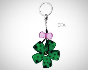 Double enamel flower keyring, keycharm, handbag charm. In 2 colours, cerise or green.