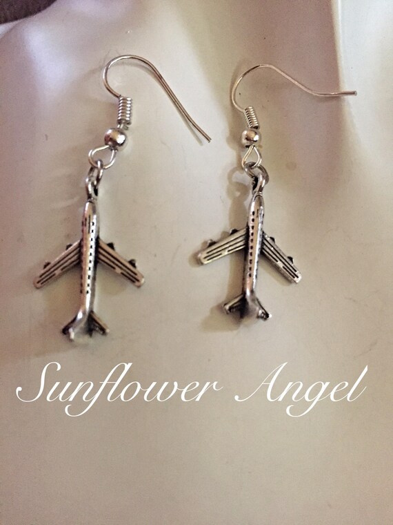 Vintage silver 747 jumbo airplane, aircraft, 3D earrings, on hooks, cabin crew, pilots, flight attendants