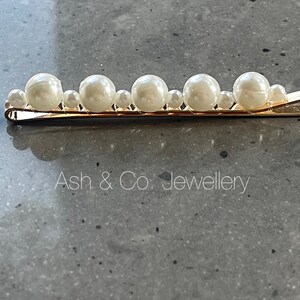 Stunning pearl hair slides. You will receive 2 hair slides, in gold, black or silver. image 7