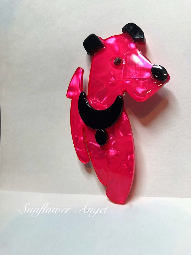 free gift box Art Deco cerise pink dog brooch In with crystal eyes and a black collar
