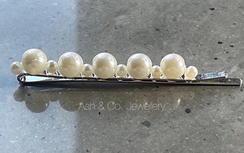 Stunning pearl hair slides. You will receive 2 hair slides, in gold, black or silver. image 5