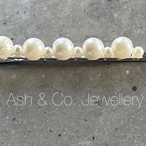 Stunning pearl hair slides. You will receive 2 hair slides, in gold, black or silver. image 6