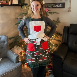 Christmas Apron, Rustic Farmhouse Apron, Vintage Truck Apron, Red and White Christmas Apron, Apron for Women, Holiday Apron