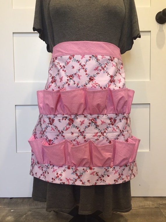 Egg Collecting Apron, Egg Gathering Apron, Gift for Mom, Christmas Gift,  Farmhouse Apron, Pink Apron With Pockets 