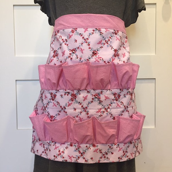 Egg collecting apron, egg gathering apron, gift for mom, Christmas gift, farmhouse apron, pink apron with pockets