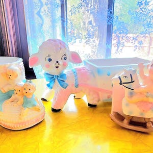 Vintage Nursery Planter Trio – 1950s Ceramic Baby Bootie, Lamb Cart & Rocking Horse Planters | Pastel Baby Shower Decor | Kitsch Shelf Set