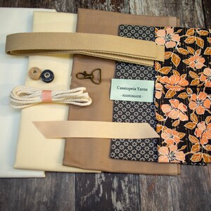 Sewing Kit: Rho Drawstring Project Bag - Midnight floral