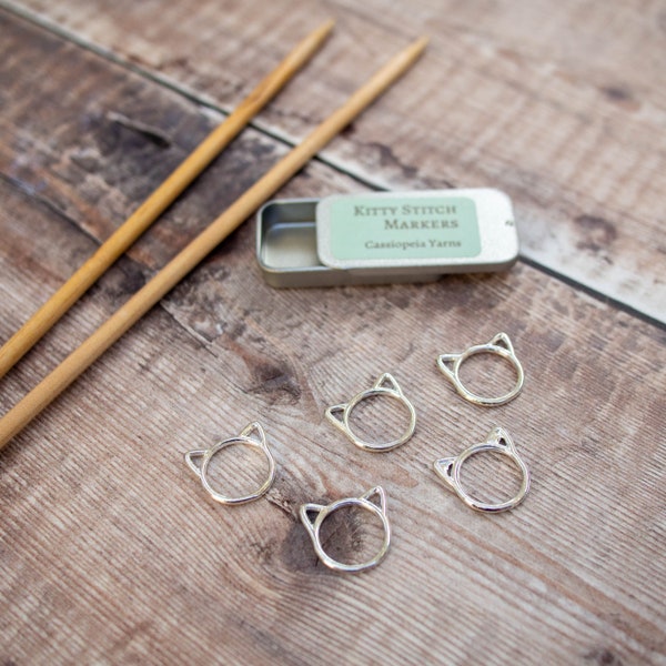 Kitty stitch markers with tin - large knitting